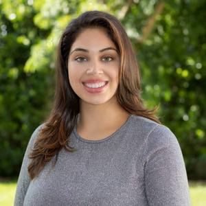 Meet your Posher, Daniella